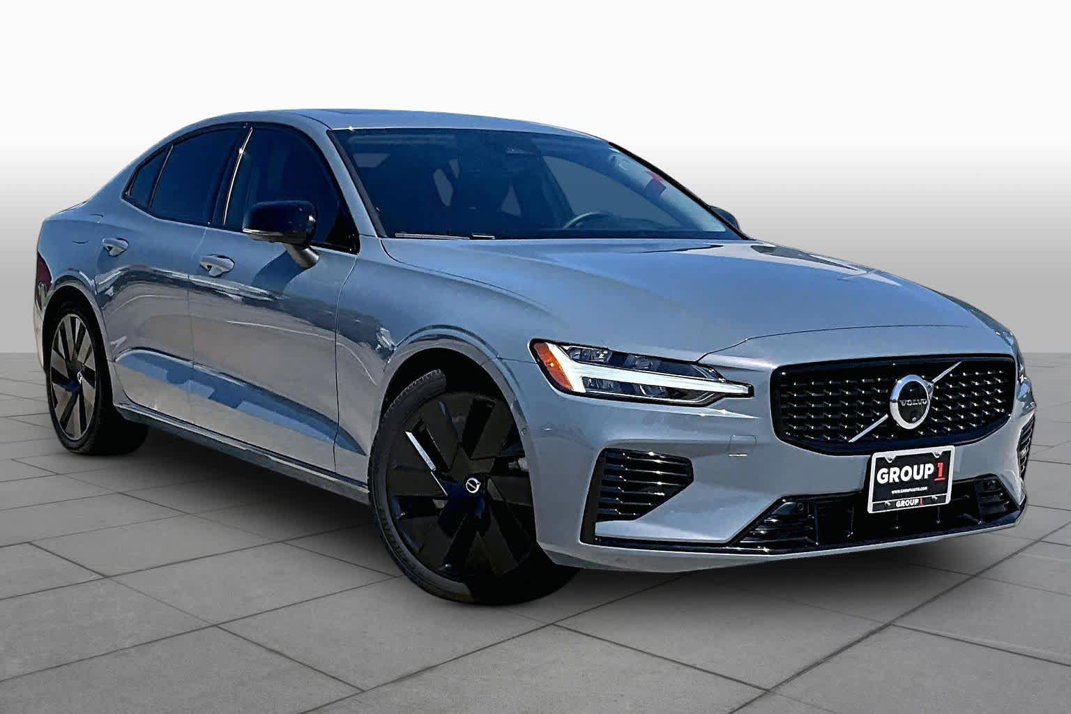 Used 2024 Volvo S60 T8 Ultimate AWD/4WD image 3