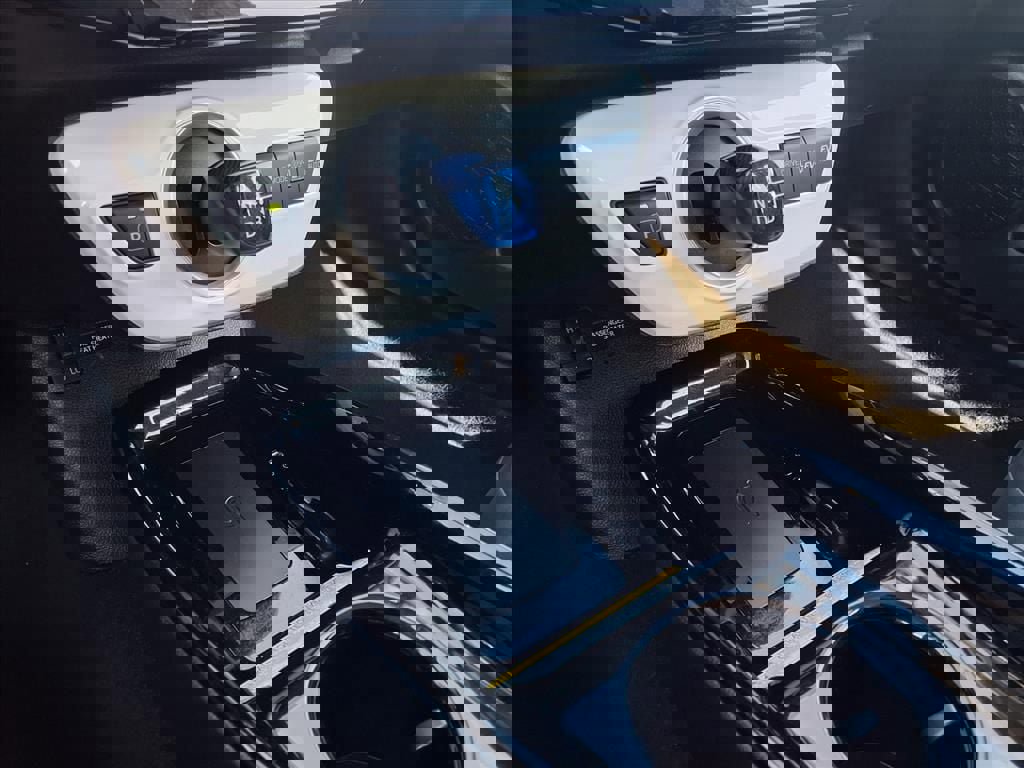 Used 2018 Toyota Prius Prime image 29