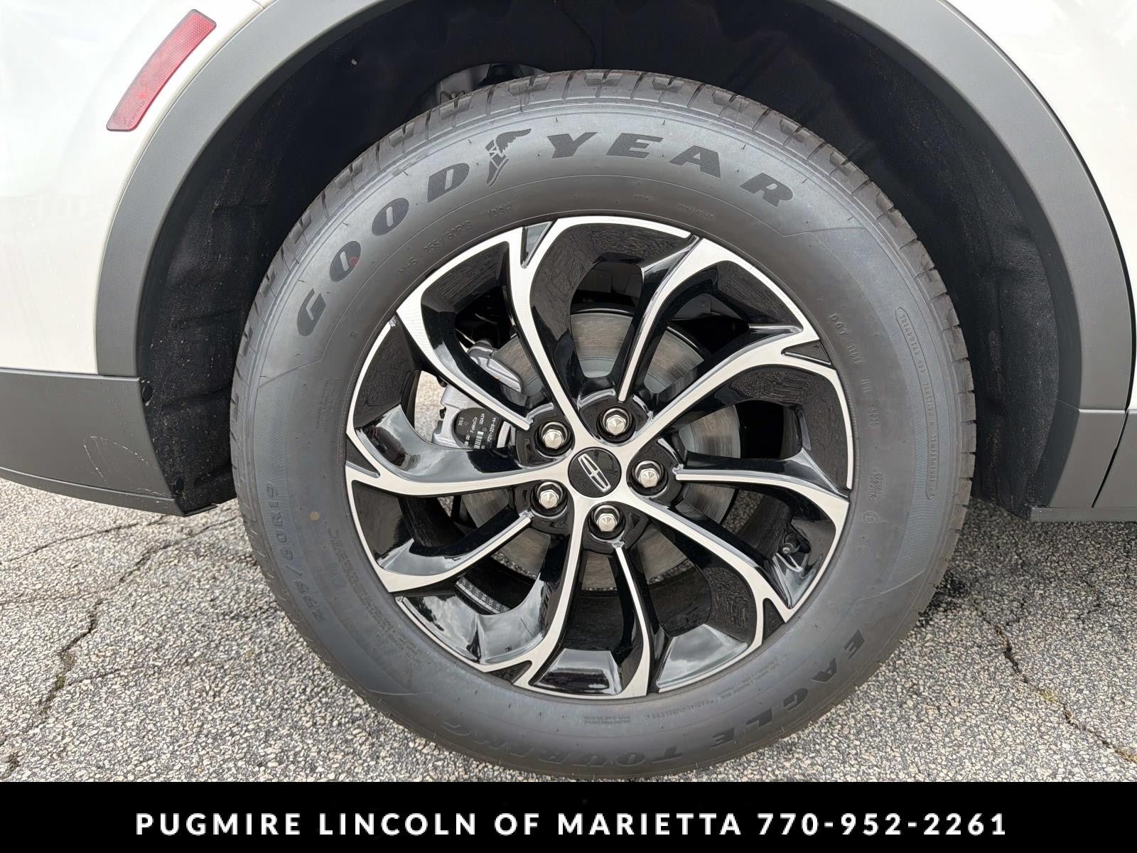 New 2026 Lincoln Nautilus Premier w/ Equipment Group 102A AWD/4WD image 17