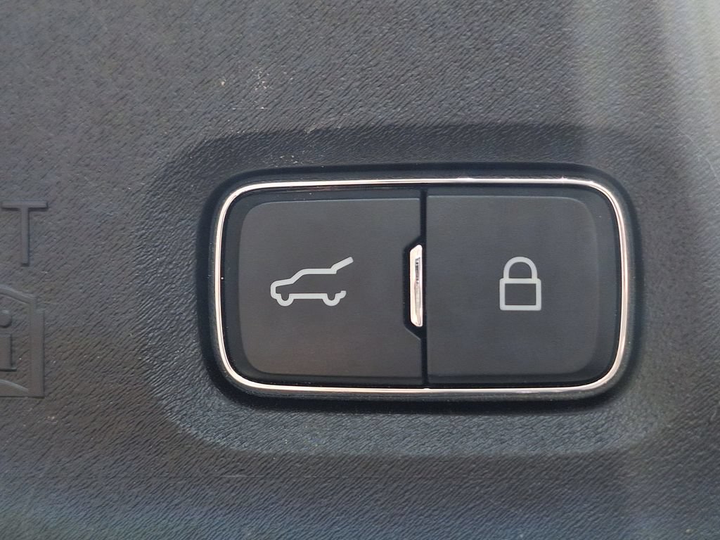 Used 2025 Lincoln Navigator Reserve AWD/4WD image 32