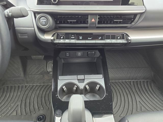 Used 2023 Toyota Prius XLE image 36