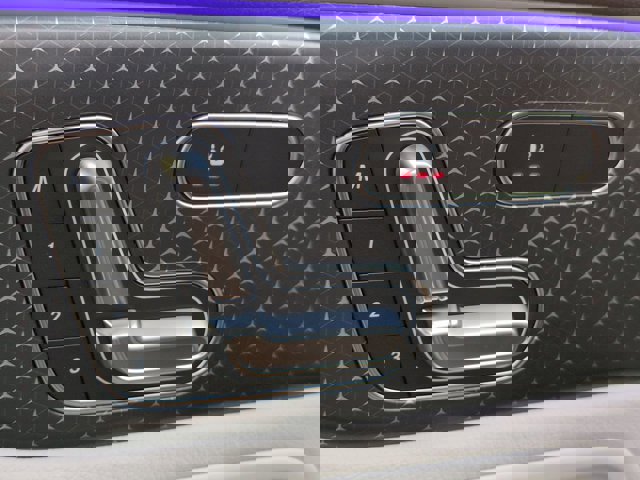 Used 2025 Mercedes-Benz GLB 250 image 22