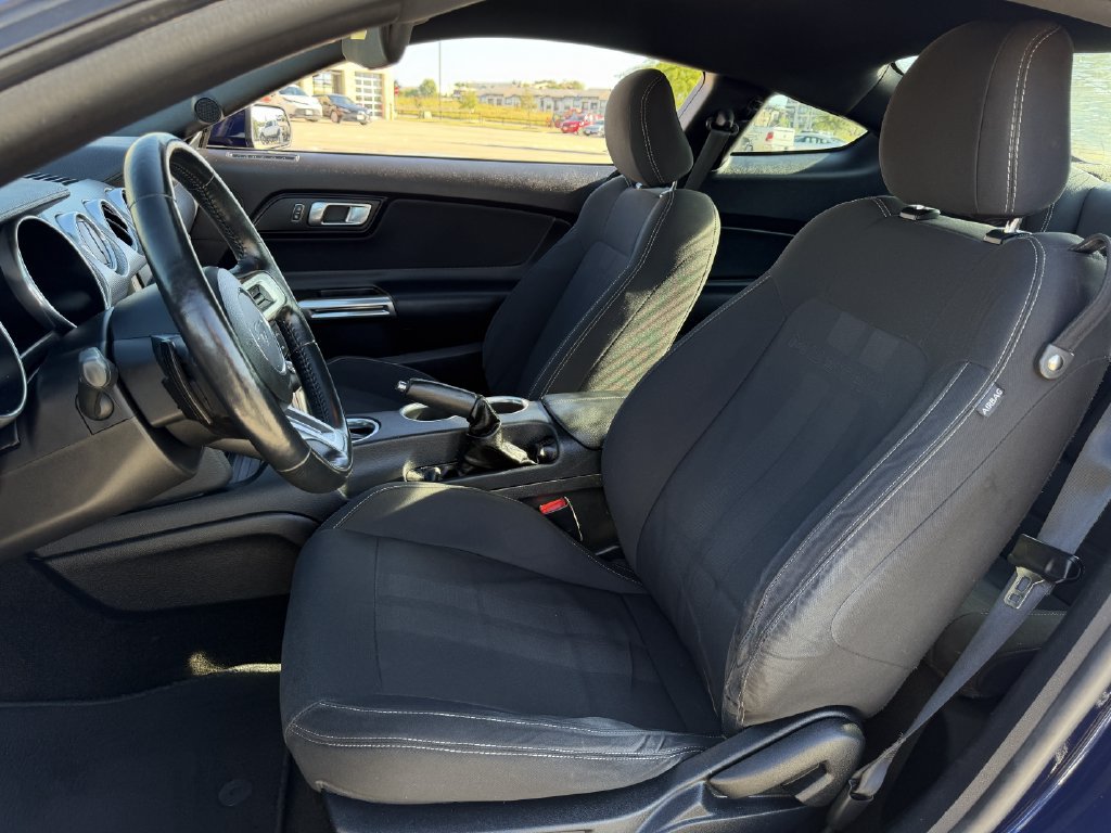 Used 2018 Ford Mustang Coupe w/ Equipment Group 101A RWD image 22