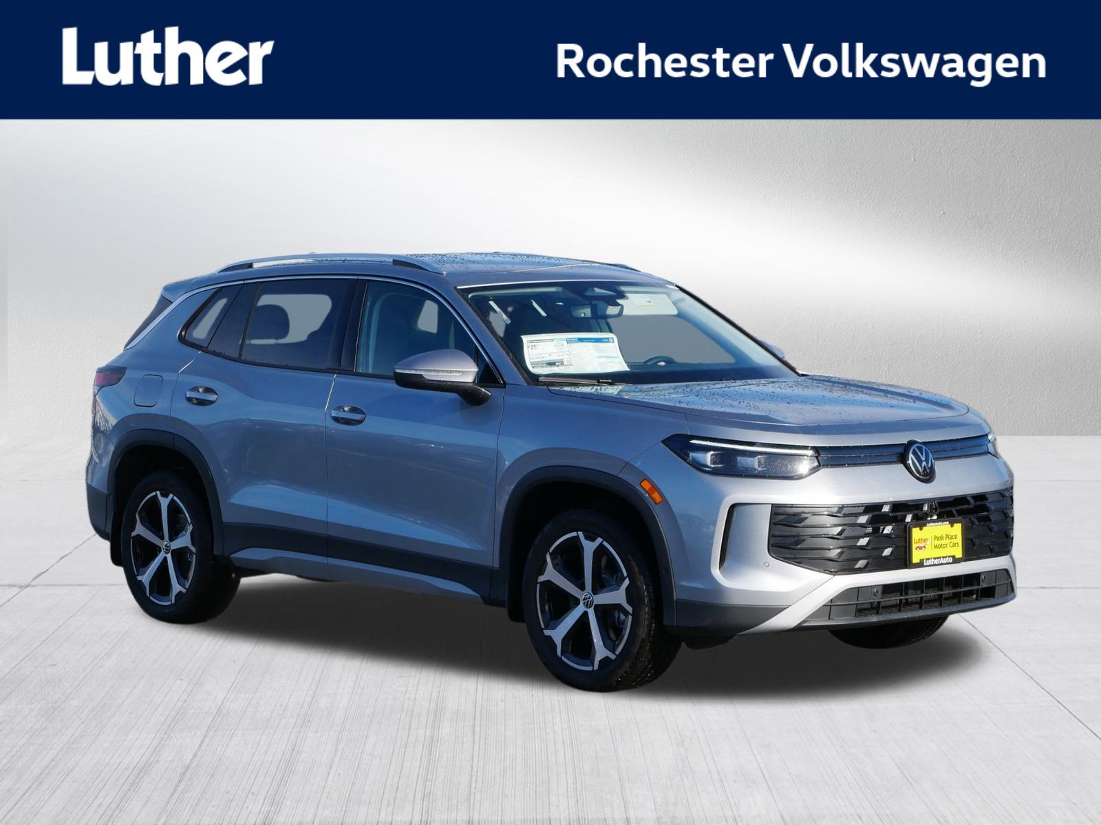 New 2026 Volkswagen Tiguan SE