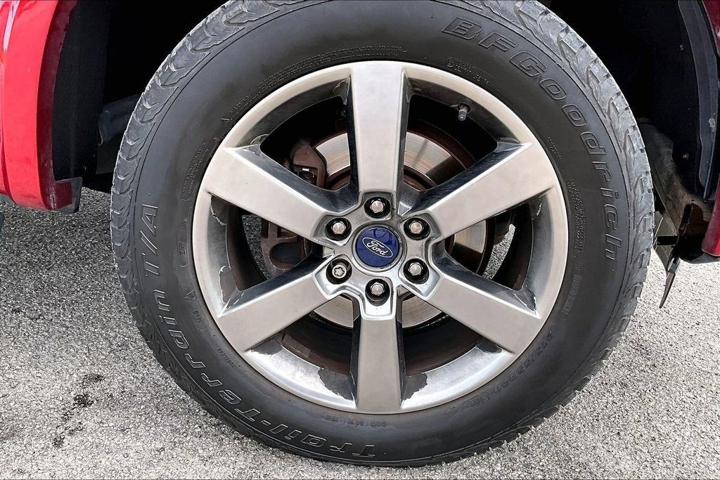 Used 2016 Ford F150 XLT w/ Equipment Group 302A Luxury AWD/4WD image 9