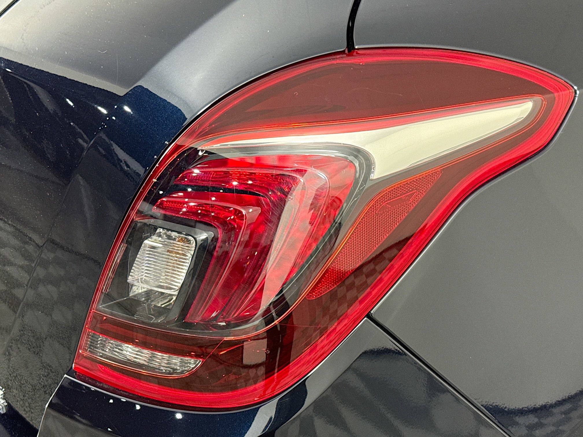 Used 2022 Buick Encore Preferred w/ Safety Package AWD/4WD image 33