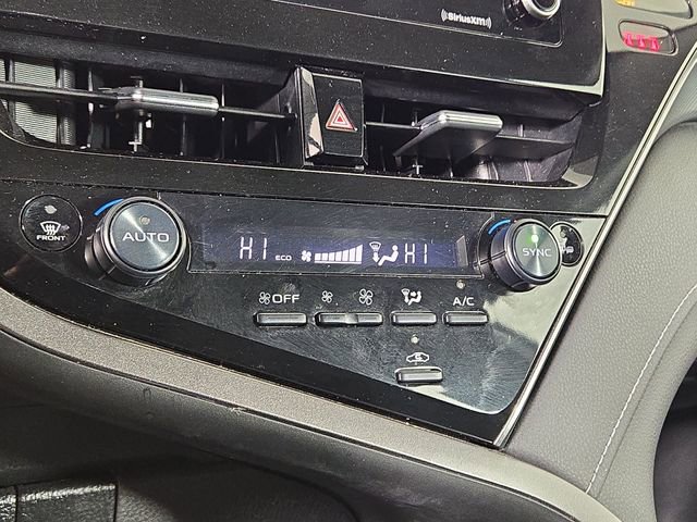 Used 2024 Toyota Camry SE image 18