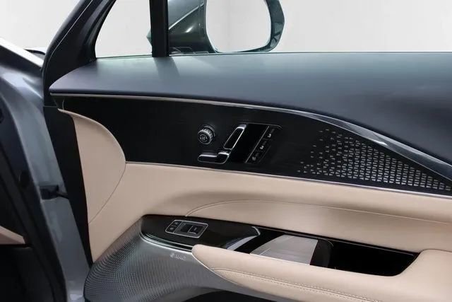 Used 2024 Cadillac Lyriq Luxury w/ Nappa Leather Package image 26