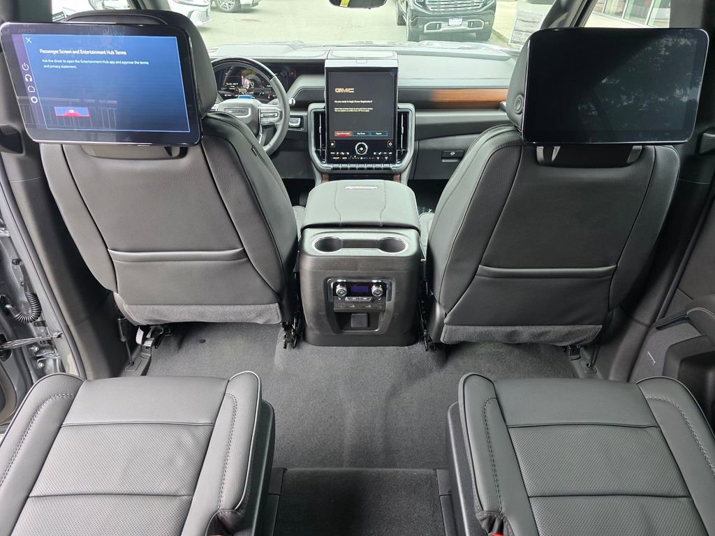 New 2026 GMC Yukon XL Denali w/ Denali Reserve Package image 20