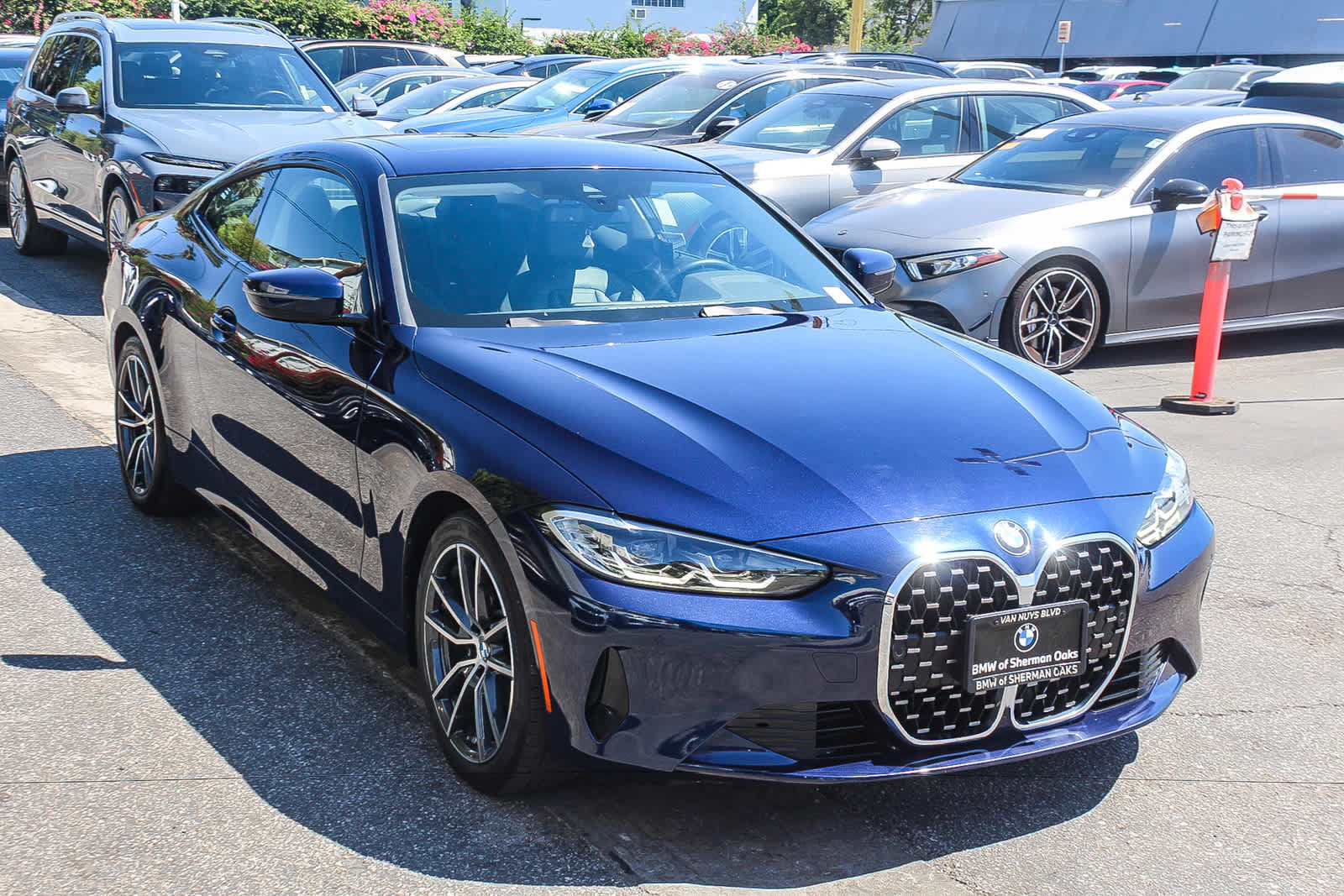 Used 2023 BMW 430i Coupe w/ Premium Package RWD image 4