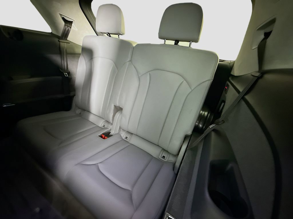 Used 2018 Audi Q7 3.0T Prestige w/ Prestige Package image 24
