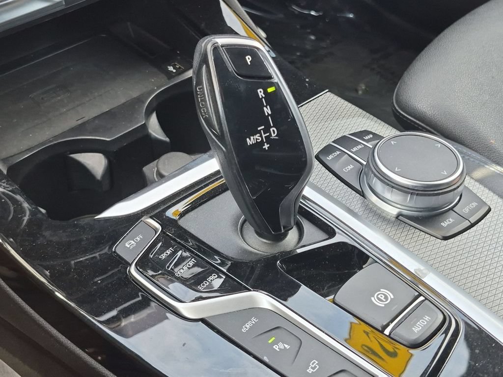Used 2020 BMW X3 xDrive30e w/ Executive Package AWD/4WD image 5