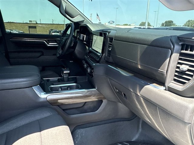 Certified 2024 Chevrolet Silverado 1500 LT Trail Boss w/ Convenience Package II AWD/4WD image 29