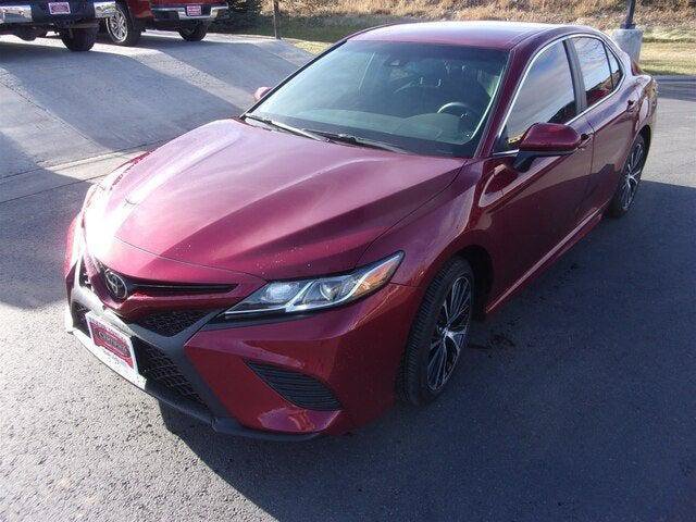 Certified 2018 Toyota Camry SE w/ Protection Package (Q2) FWD image 1