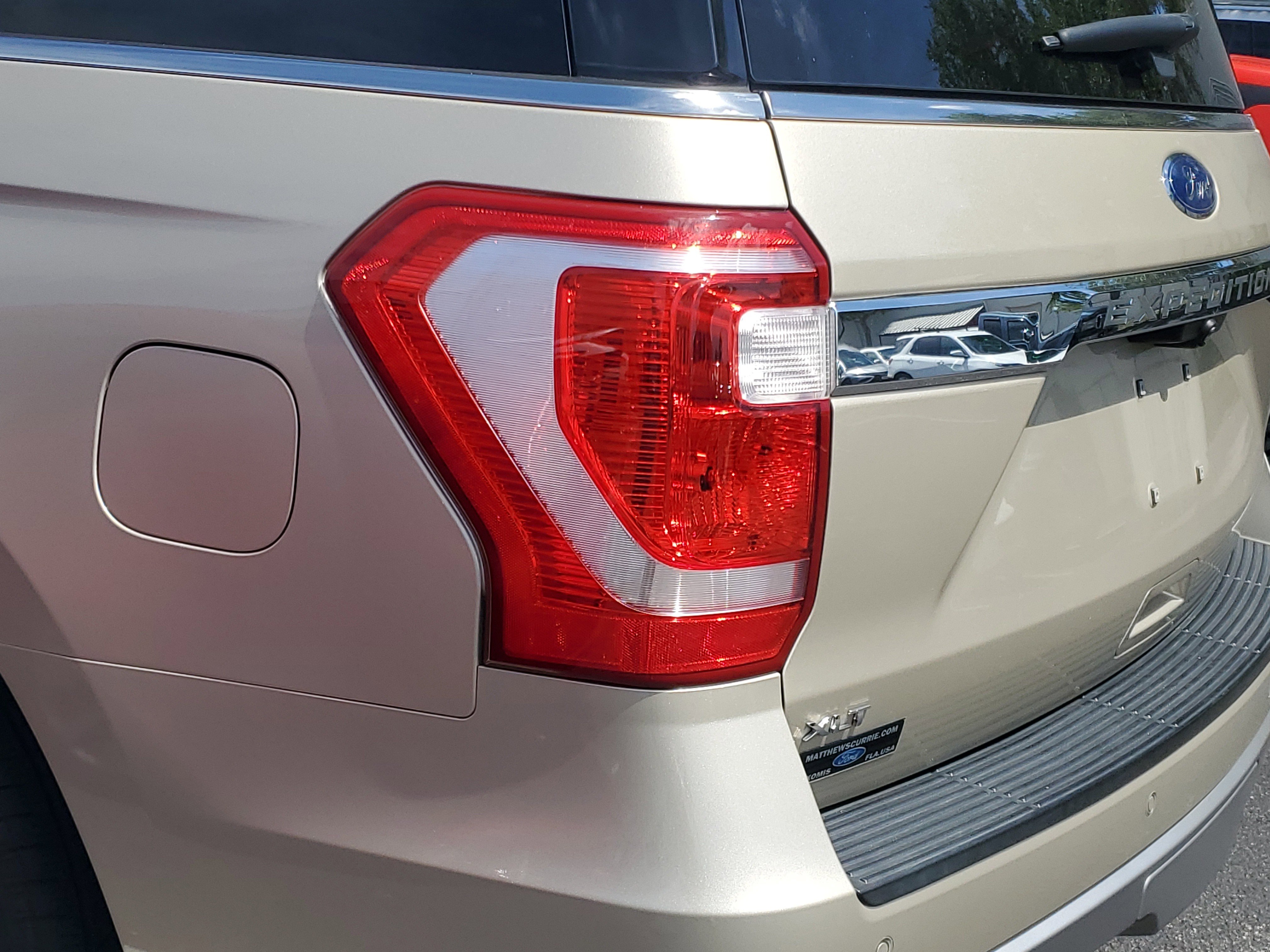 Used 2018 Ford Expedition XLT w/ Equipment Group 202A image 7