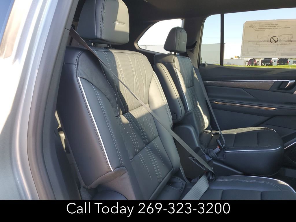 New 2026 Buick Enclave Avenir w/ Super Cruise Package image 28
