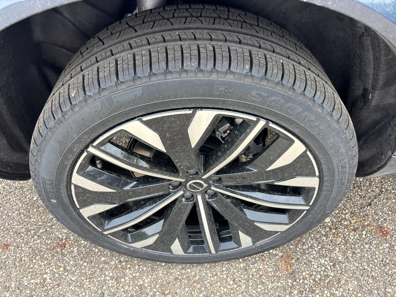 New 2026 Volvo XC90 B6 Ultra w/ Protection Package Premier AWD/4WD image 10