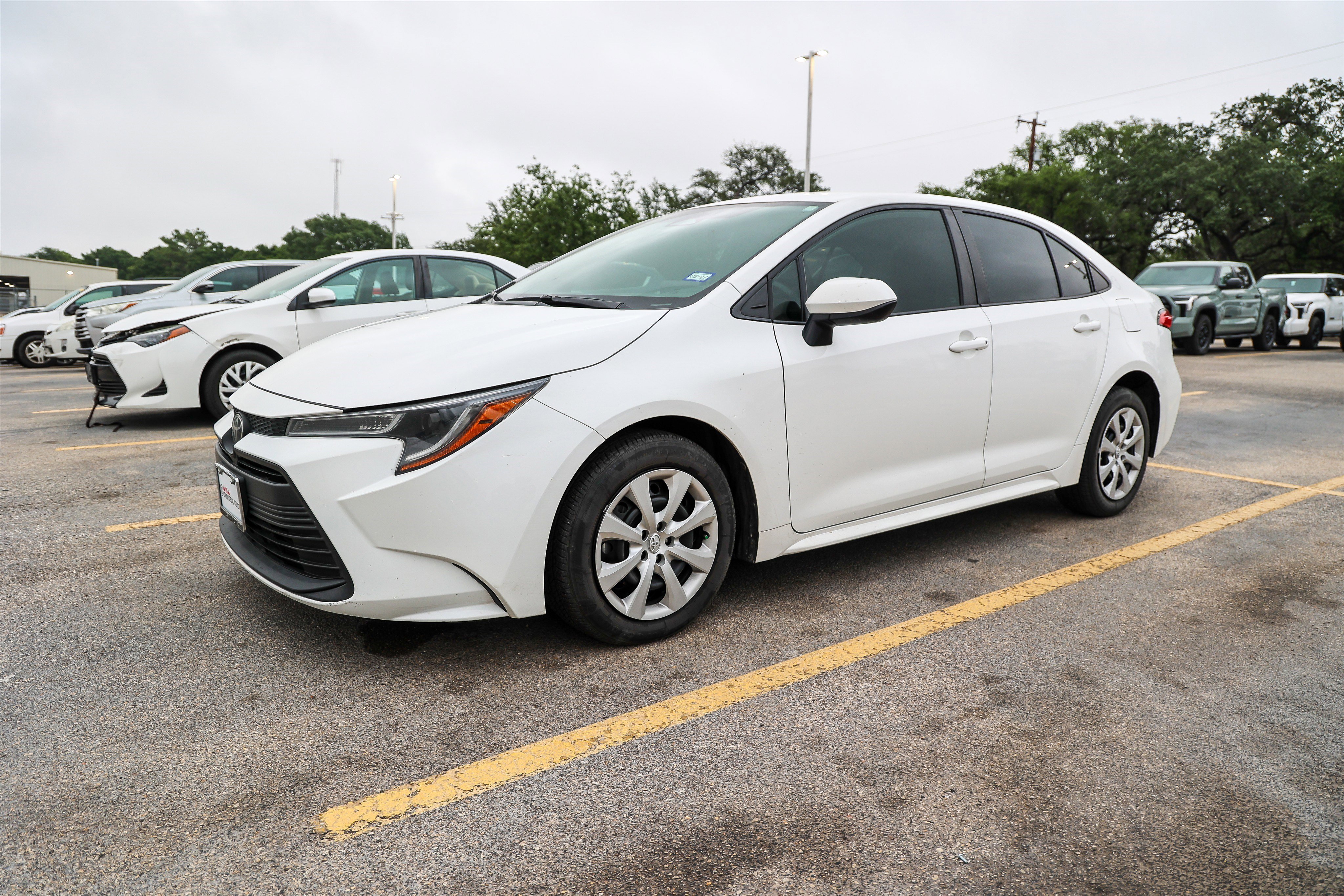 Certified 2024 Toyota Corolla LE FWD image 3