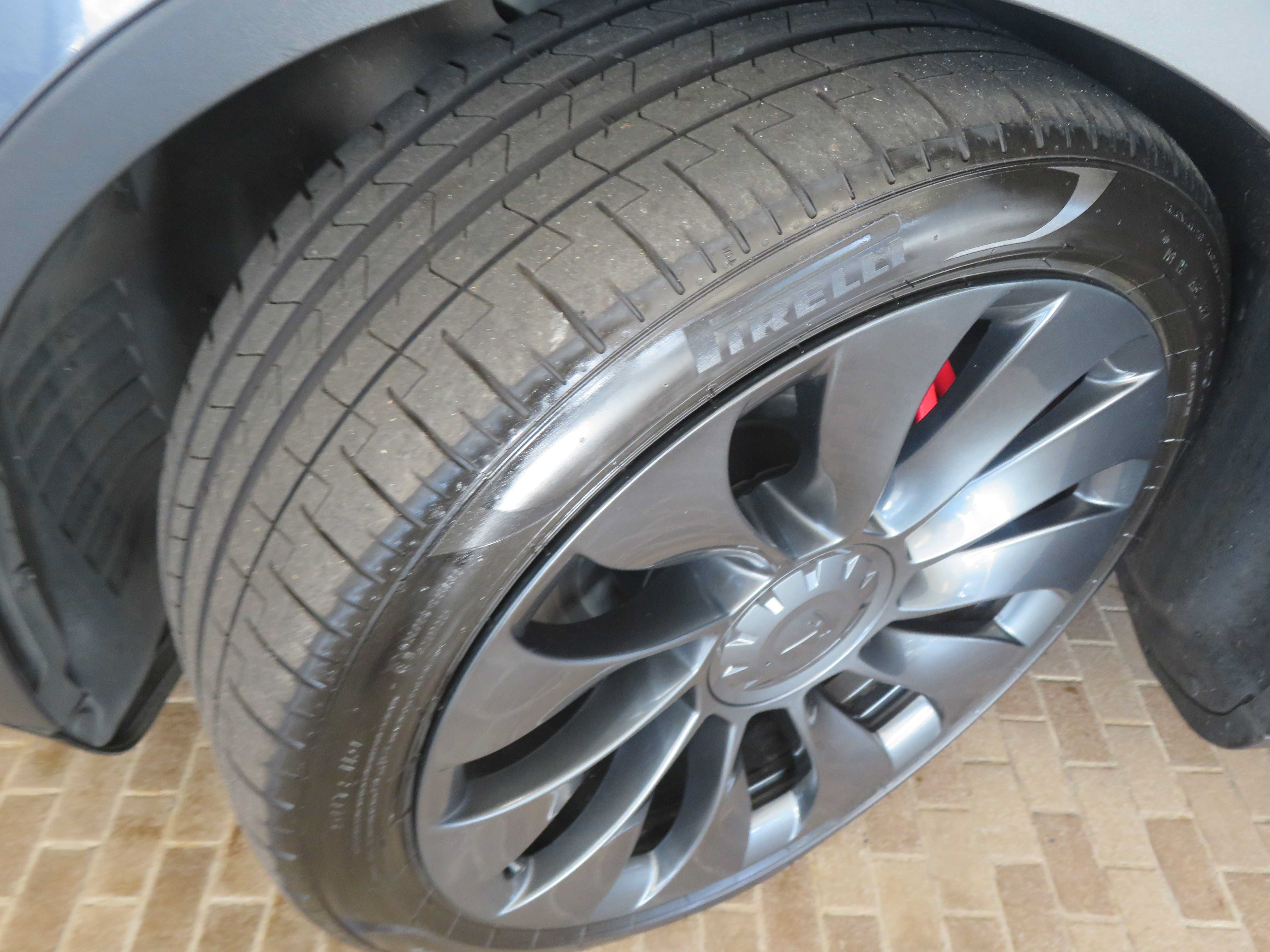Used 2022 Tesla Model Y Performance AWD/4WD image 11