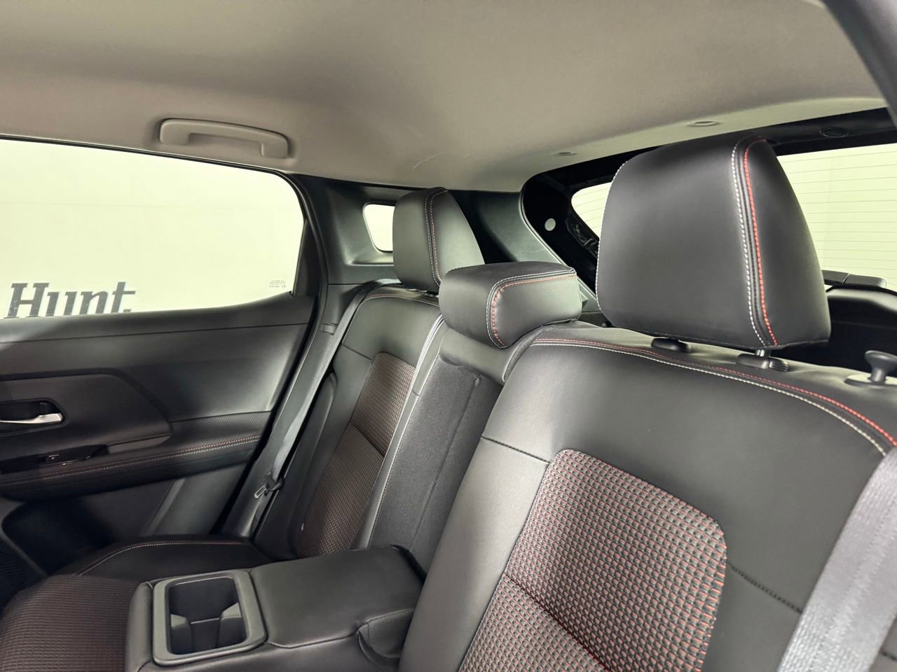 Used 2025 Nissan Kicks SR FWD image 34