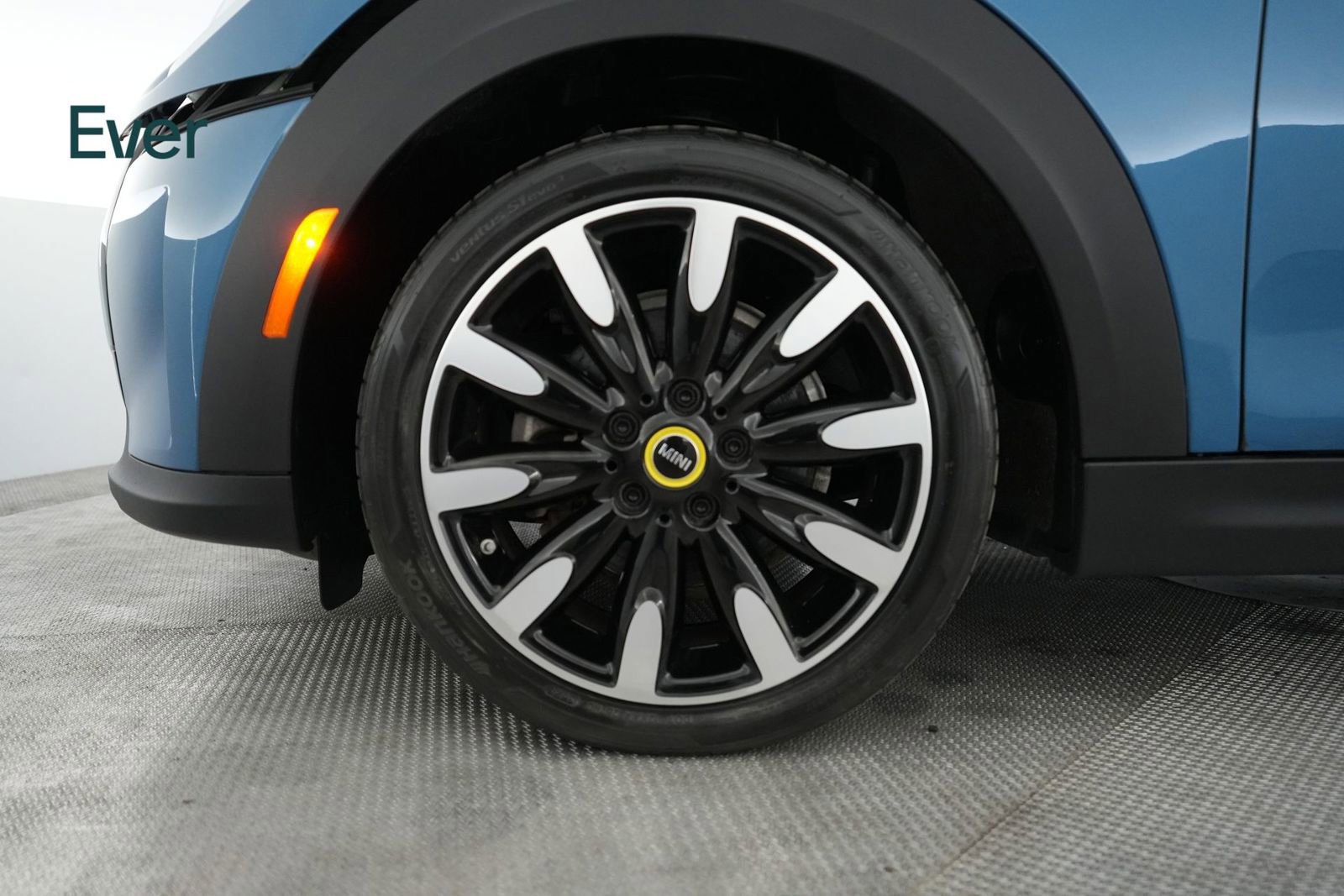 Used 2024 MINI Cooper SE image 19