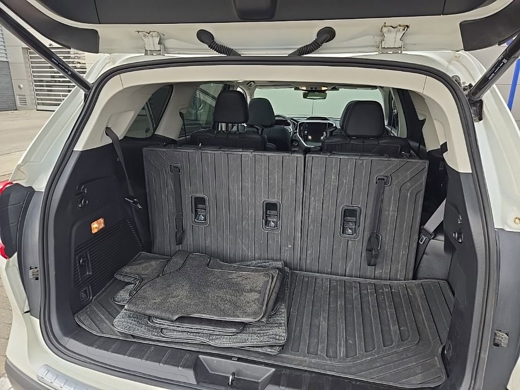 Used 2024 Subaru Ascent Touring image 18