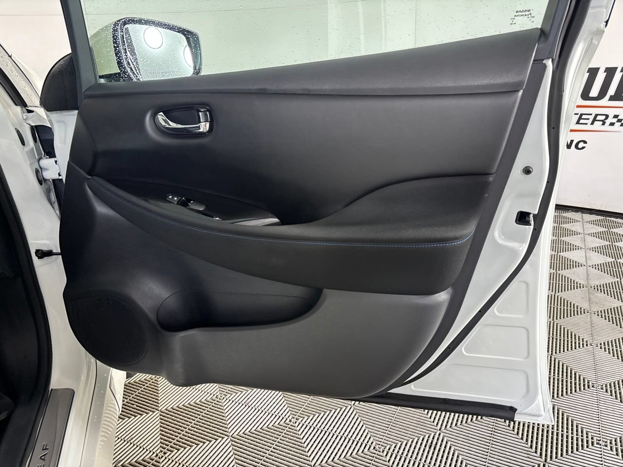 Used 2023 Nissan Leaf SV Plus FWD image 24
