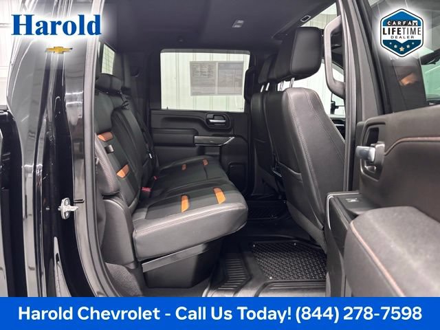 Used 2023 GMC Sierra 2500 AT4 w/ AT4 Premium Plus Package AWD/4WD image 9