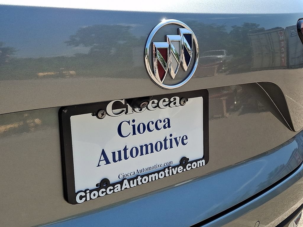Used 2023 Buick Envision Essence AWD/4WD image 32