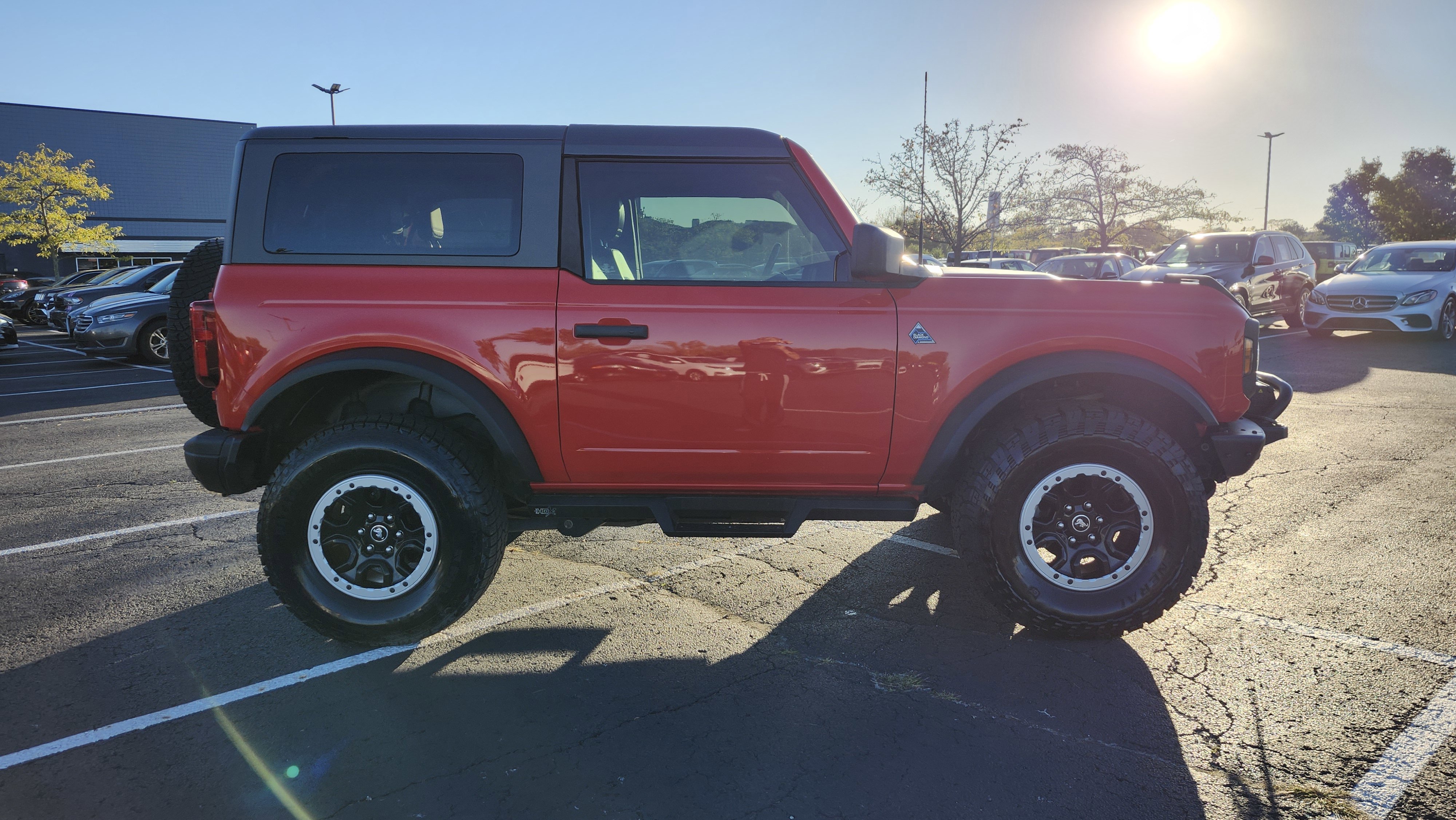 Used 2021 Ford Bronco Black Diamond w/ Sasquatch Package image 13