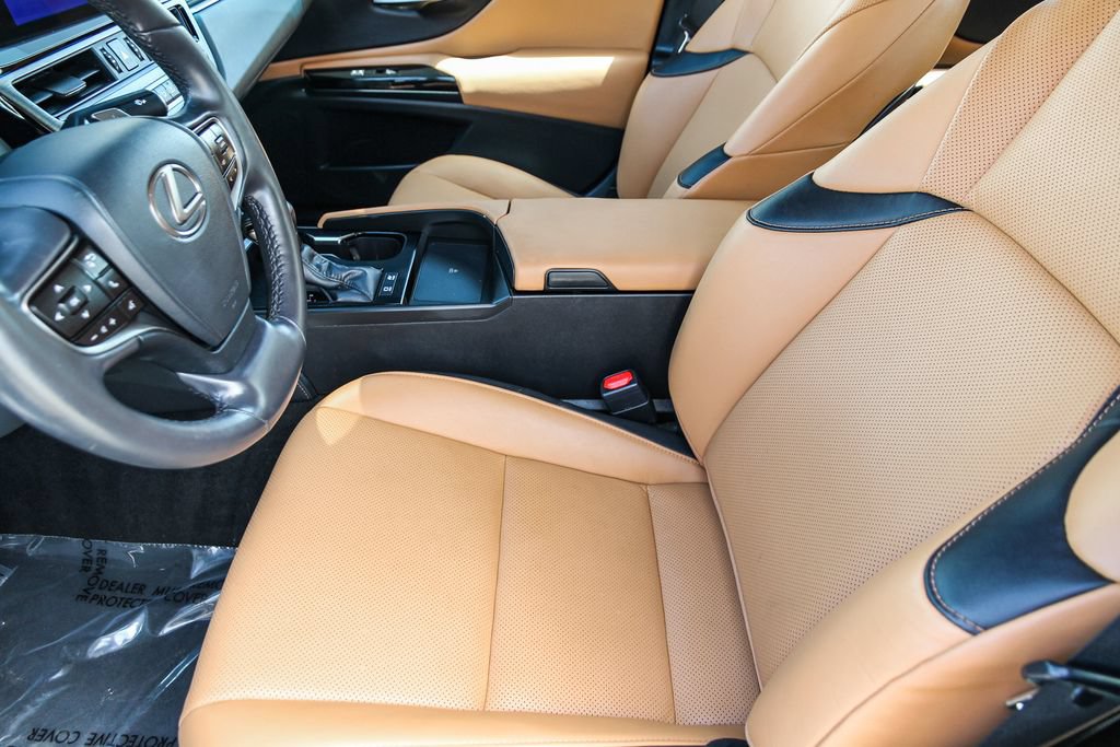 Certified 2024 Lexus ES 300h w/ Premium Package FWD image 19