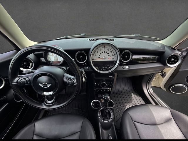 Used 2013 MINI Cooper Clubman FWD image 3