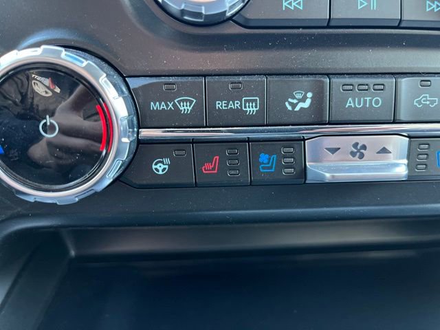 New 2026 Ford F250 Lariat w/ Black Appearance Package image 10