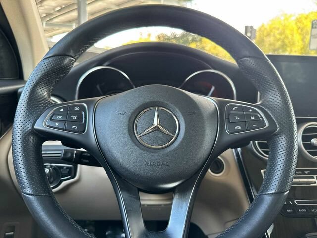 Used 2019 Mercedes-Benz GLC 300 4MATIC image 28