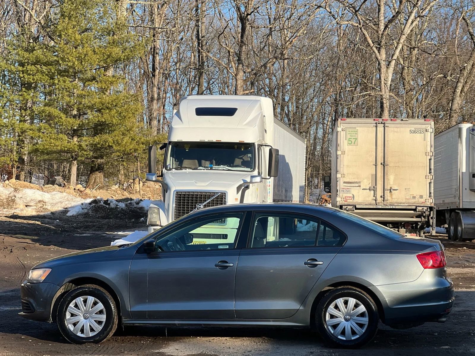 Used 2014 Volkswagen Jetta S image 3