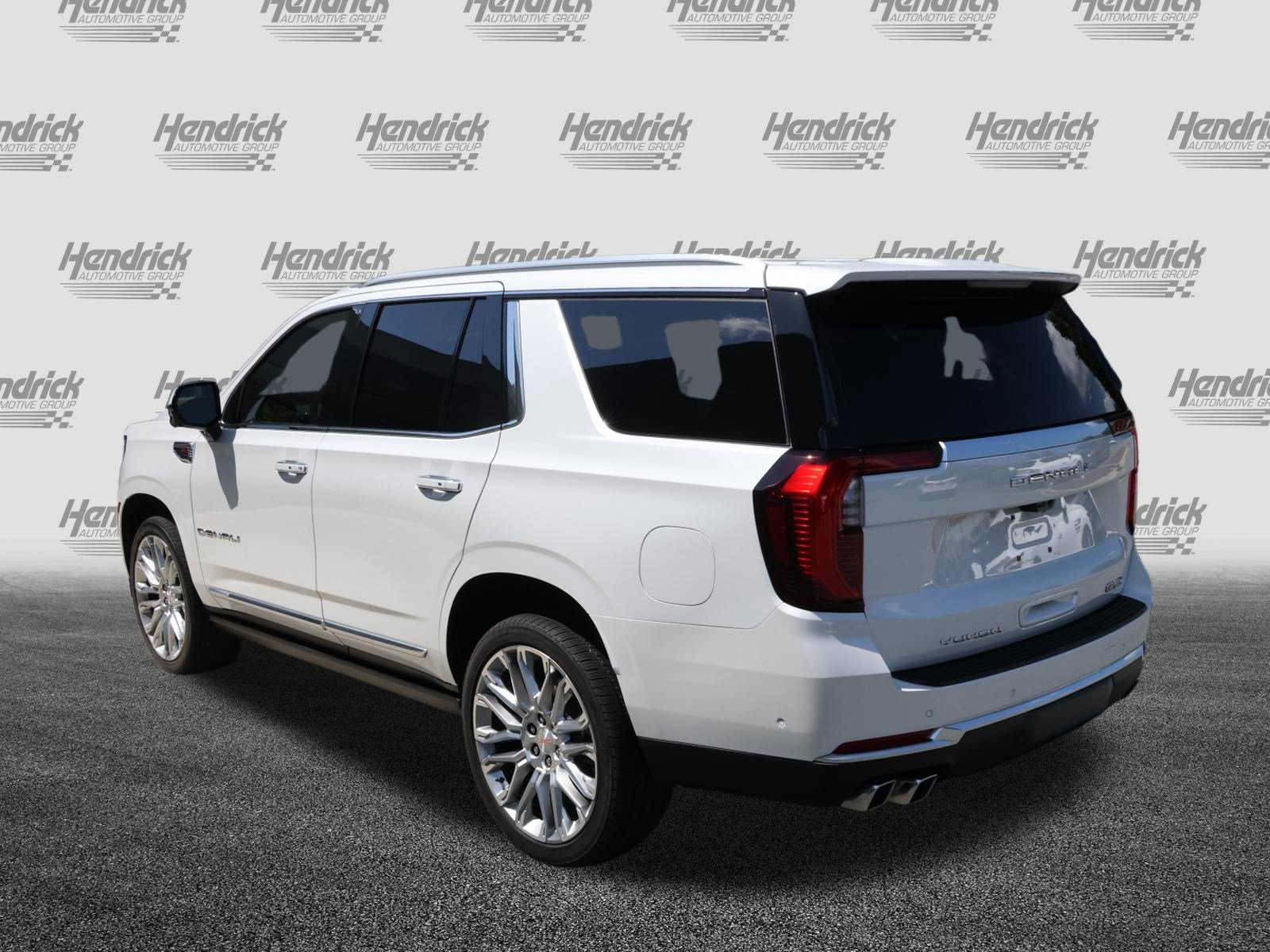 Used 2025 GMC Yukon Denali w/ Denali Reserve Package AWD/4WD image 6