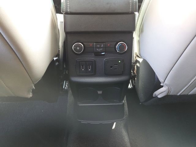 Used 2017 Ford Explorer Platinum image 22