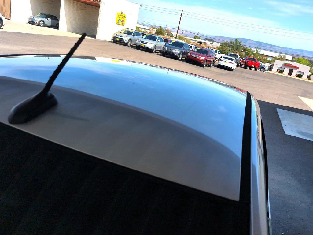 Used 2014 Chevrolet Spark LT FWD image 12