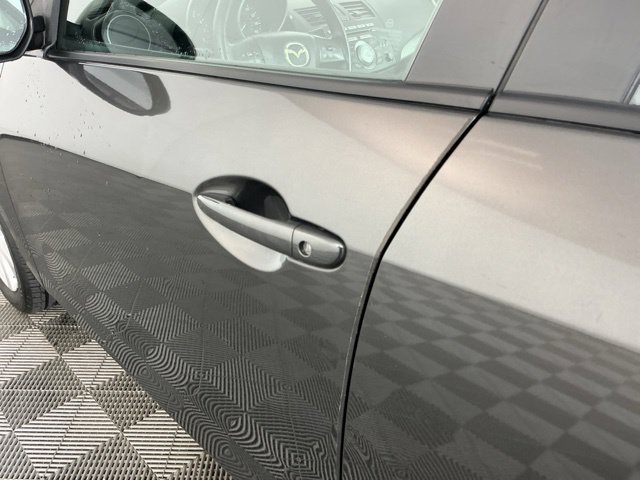 Used 2010 MAZDA MAZDA3 i Touring FWD image 10