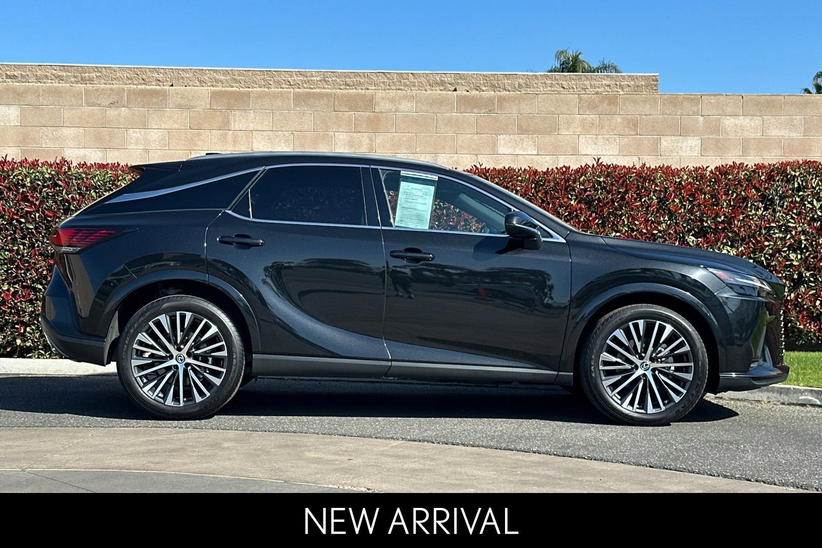 Certified 2023 Lexus RX 350 Premium Plus w/ Cold Area Package image 3