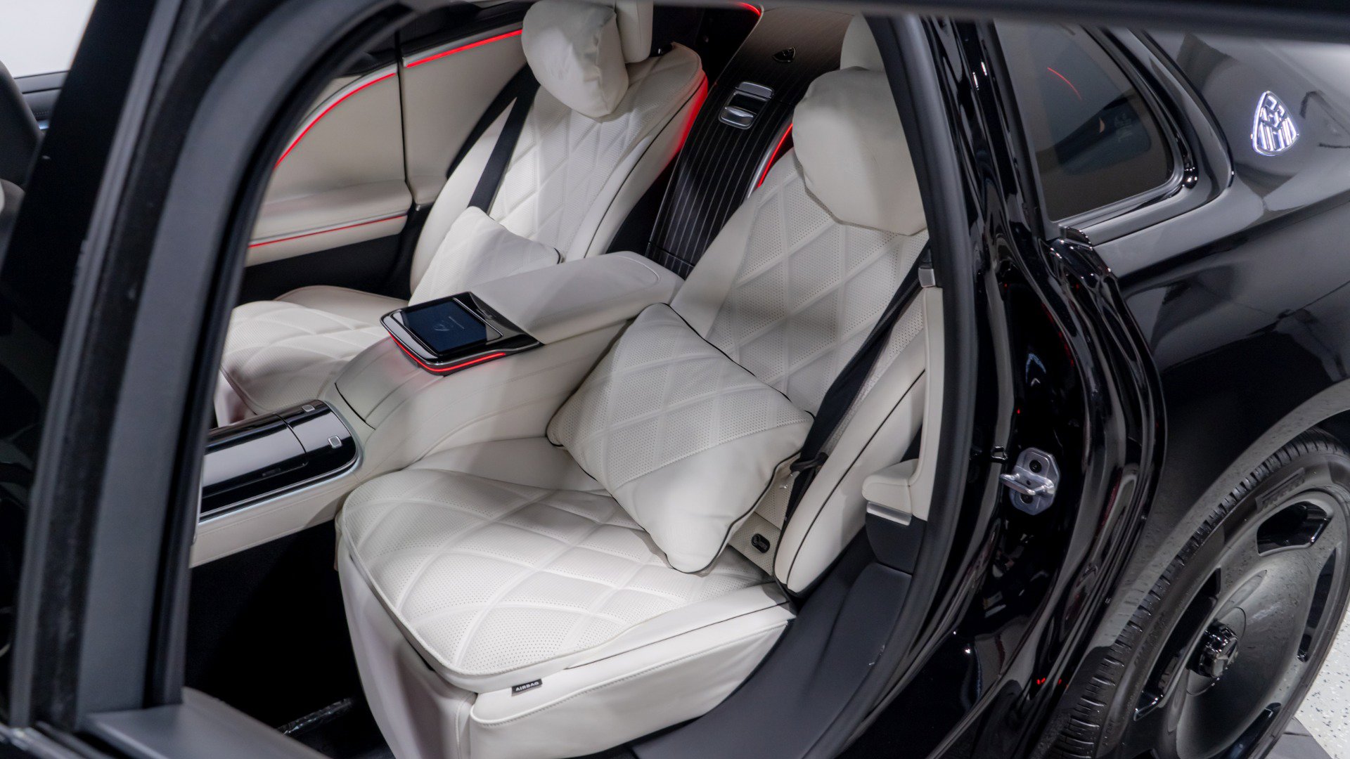 Used 2024 Mercedes-Benz Maybach S 680 4MATIC image 71