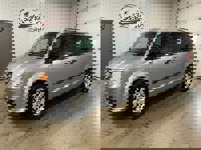 Used 2014 Dodge Grand Caravan SE w/ SE Plus Group image 1