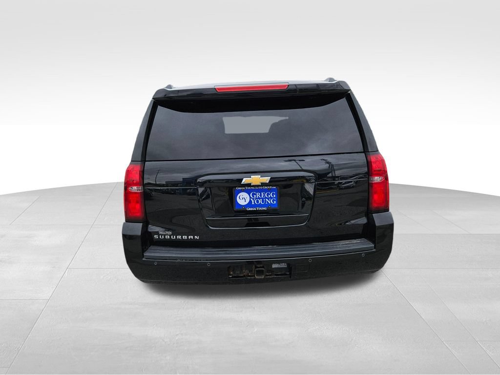 Used 2018 Chevrolet Suburban LT AWD/4WD image 7