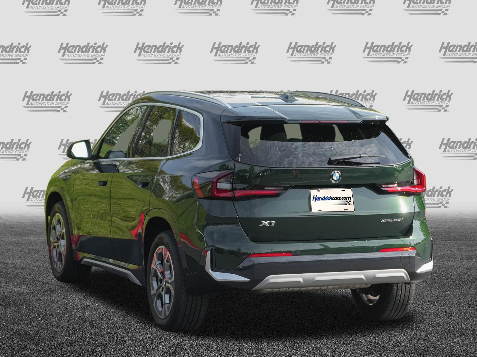 Certified 2025 BMW X1 xDrive28i AWD/4WD image 7