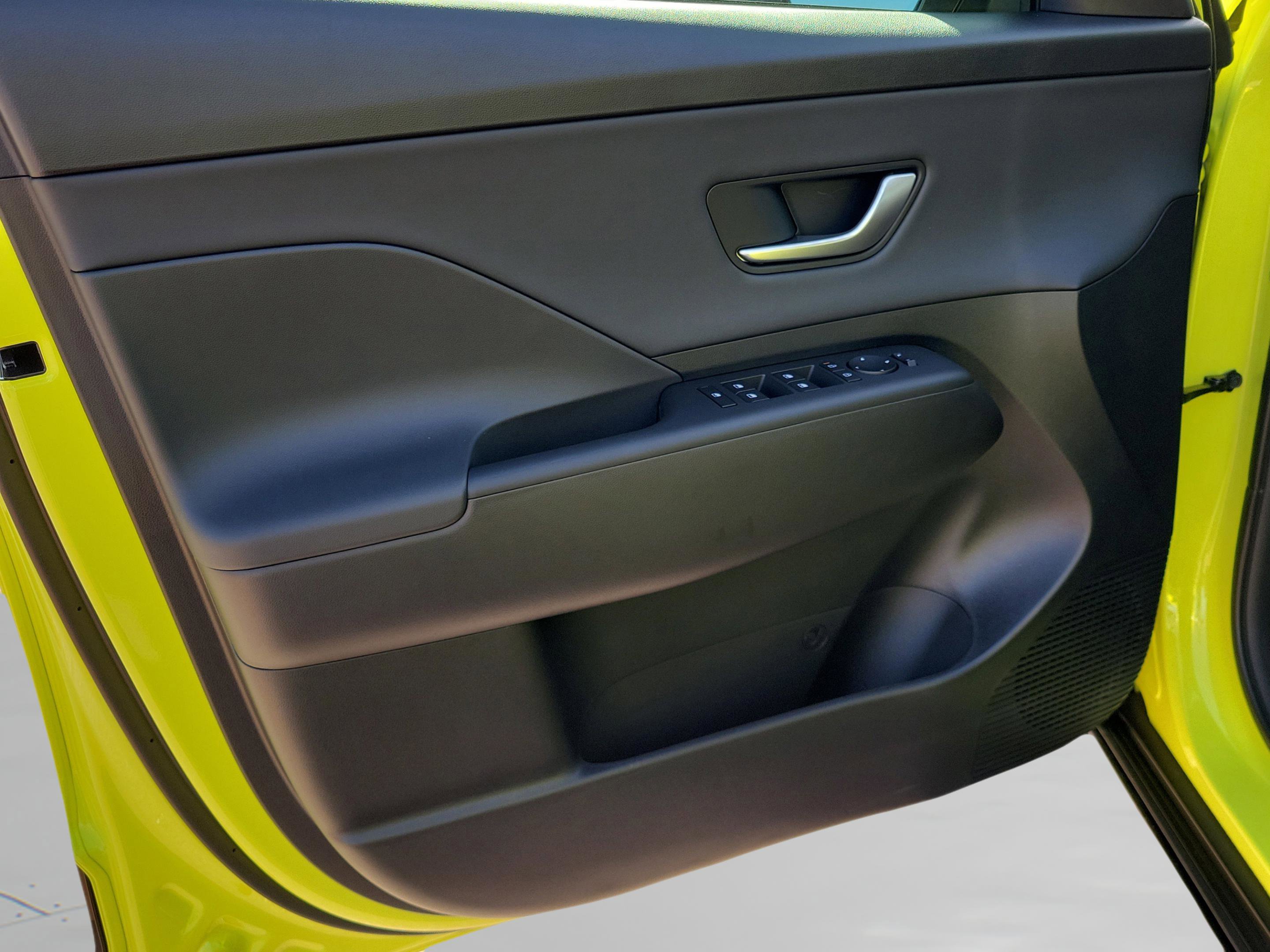 New 2026 Hyundai Kona SEL Premium image 18