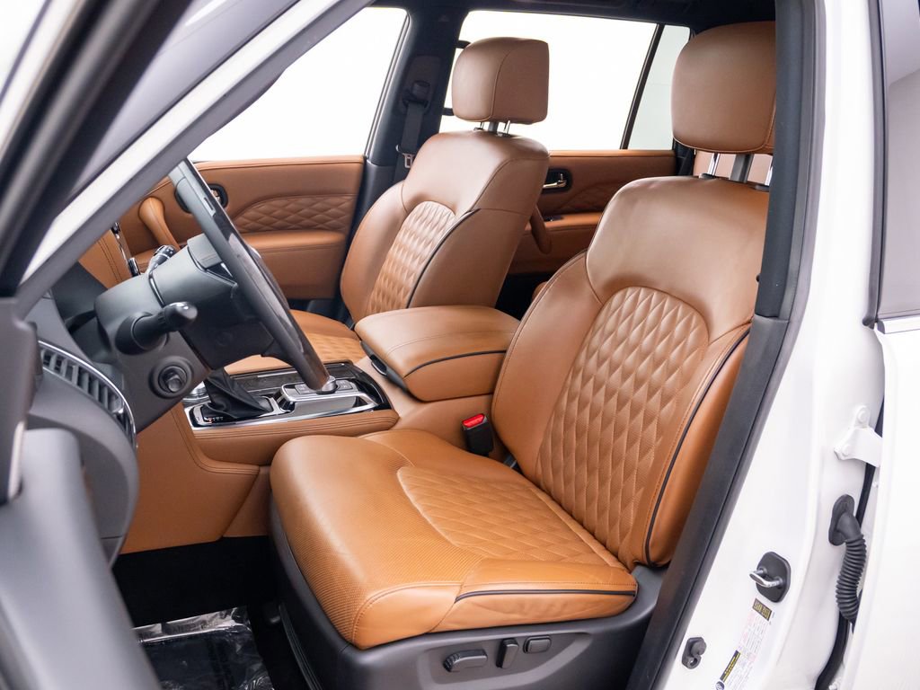 Used 2023 INFINITI QX80 Sensory w/ All-Season Package AWD/4WD image 16