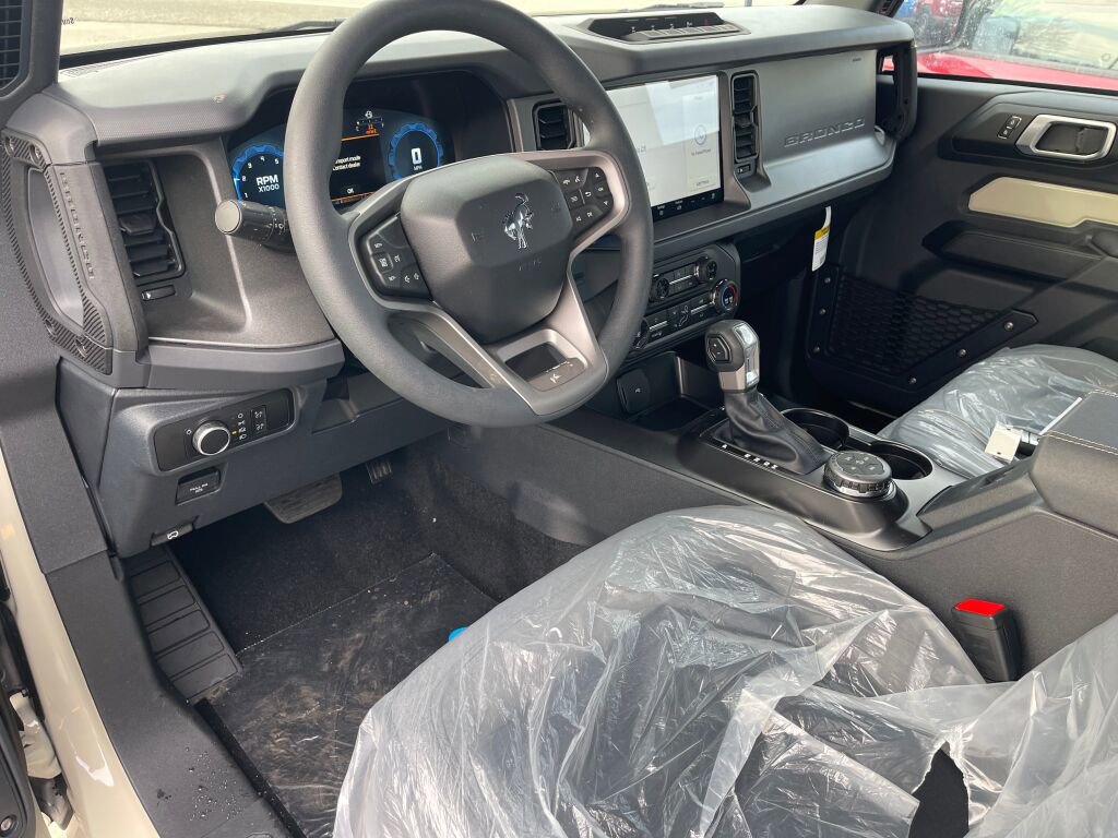 New 2025 Ford Bronco 2-Door w/ Sasquatch Package image 6