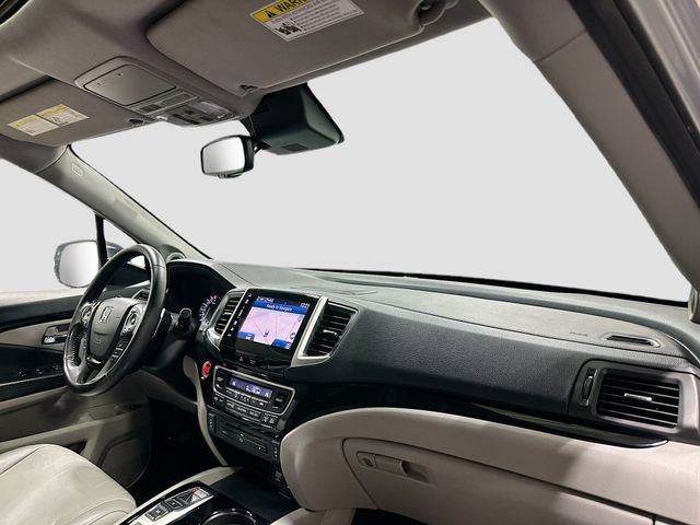 Used 2018 Honda Pilot Touring image 30