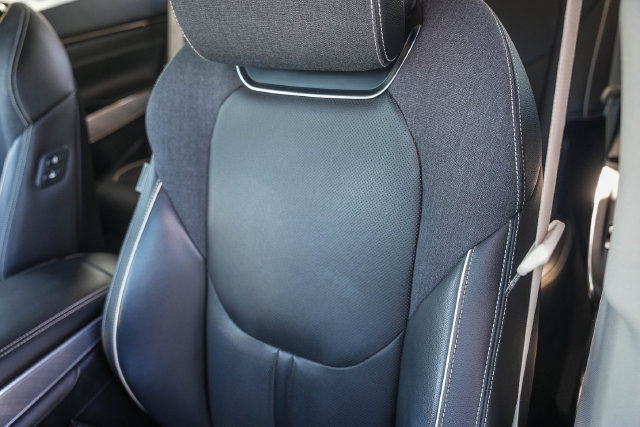 Used 2023 Genesis Electrified GV70 AWD/4WD image 28