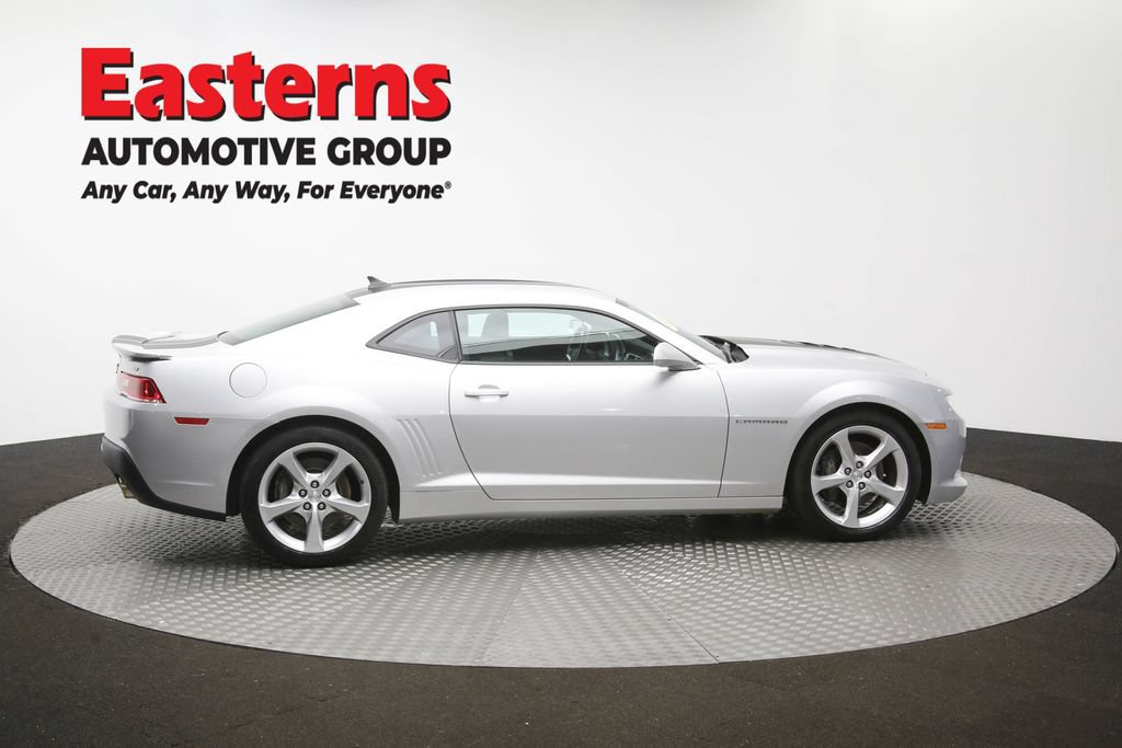 Used 2015 Chevrolet Camaro SS RWD image 40
